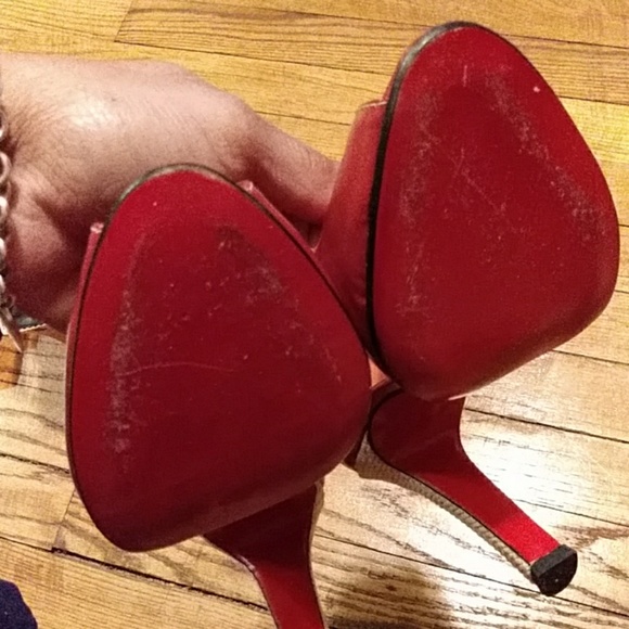 🌻💛Excellent T Strap Patent Heels🌻💛 - Picture 4 of 8